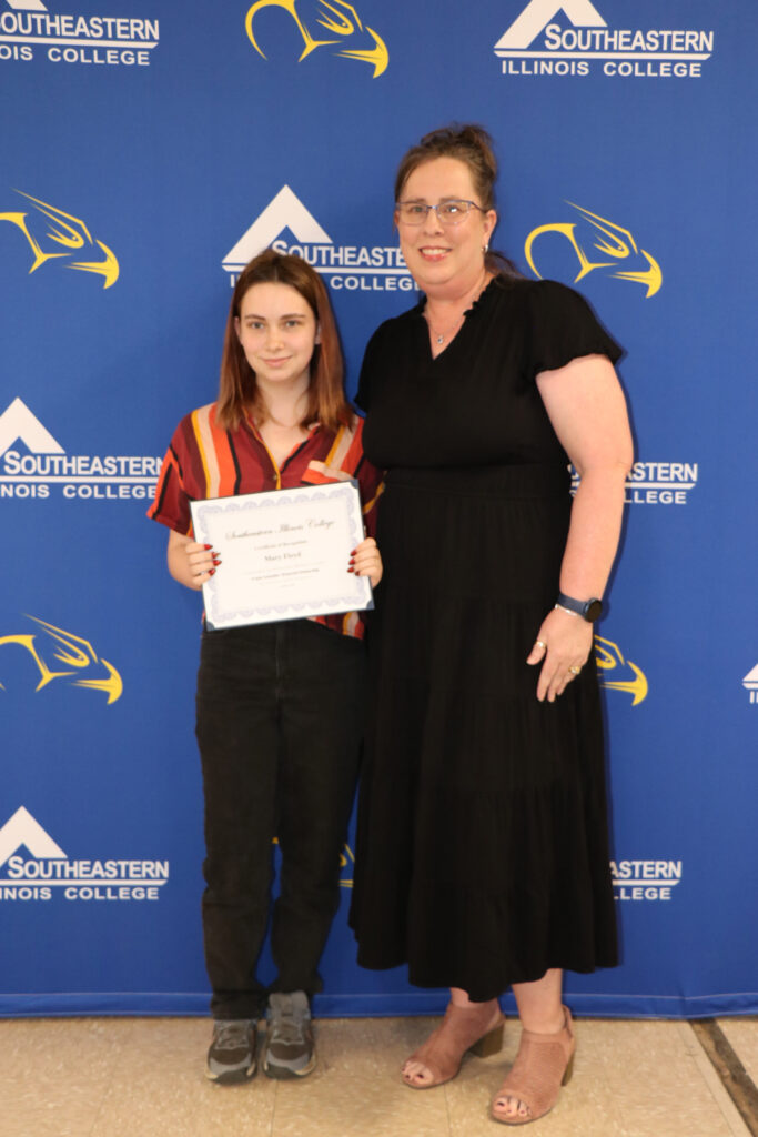 Frank Schneider Memorial Scholarship Mary Floyd