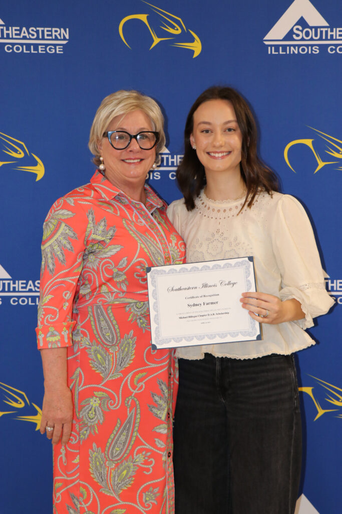 DAR Scholarship Sydney Farmer
