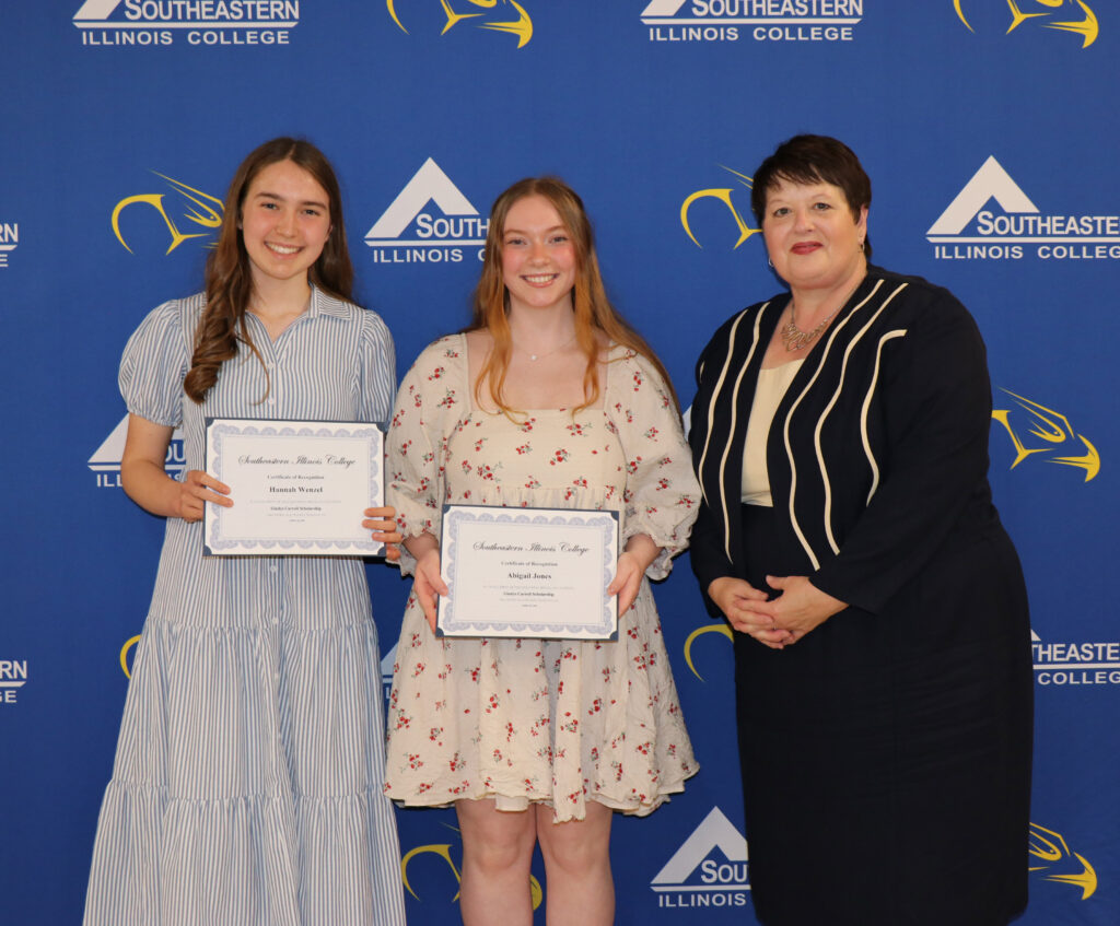 Gladys And Raymond Carroll Scholarships